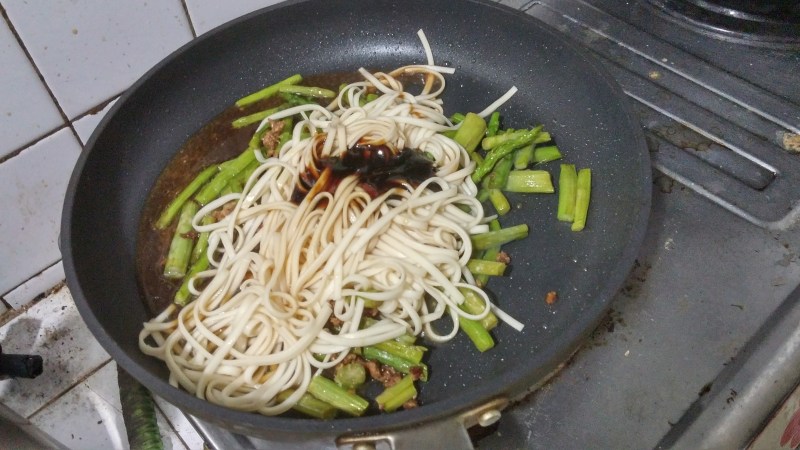 加上醬油膏跟黑醋