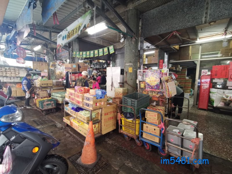 基隆佳良行-足足有三個店面