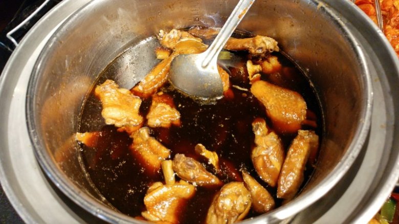 金蘭 自然甘甜醬油滷煮的雞翅膀