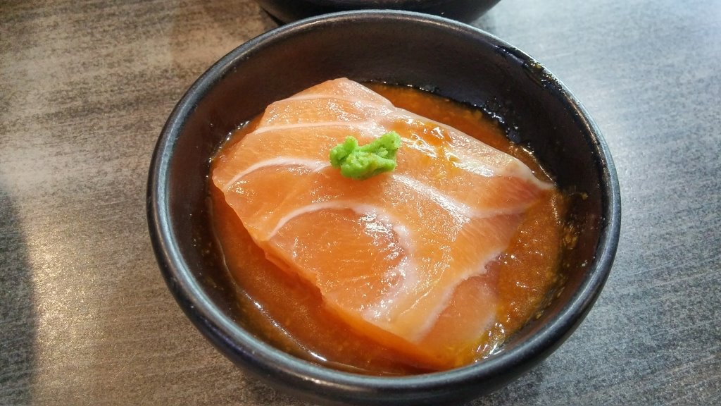 跟鮭魚與芥末很搭