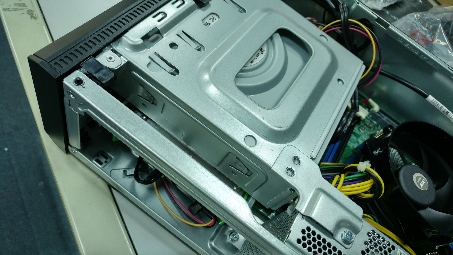 Acer Veriton VX4630G 光碟機