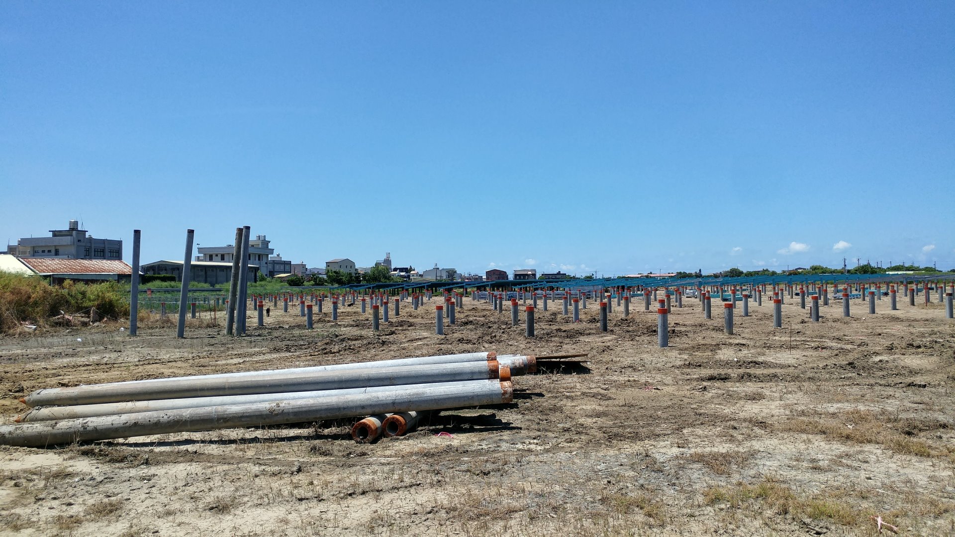 建置中的太陽能發電