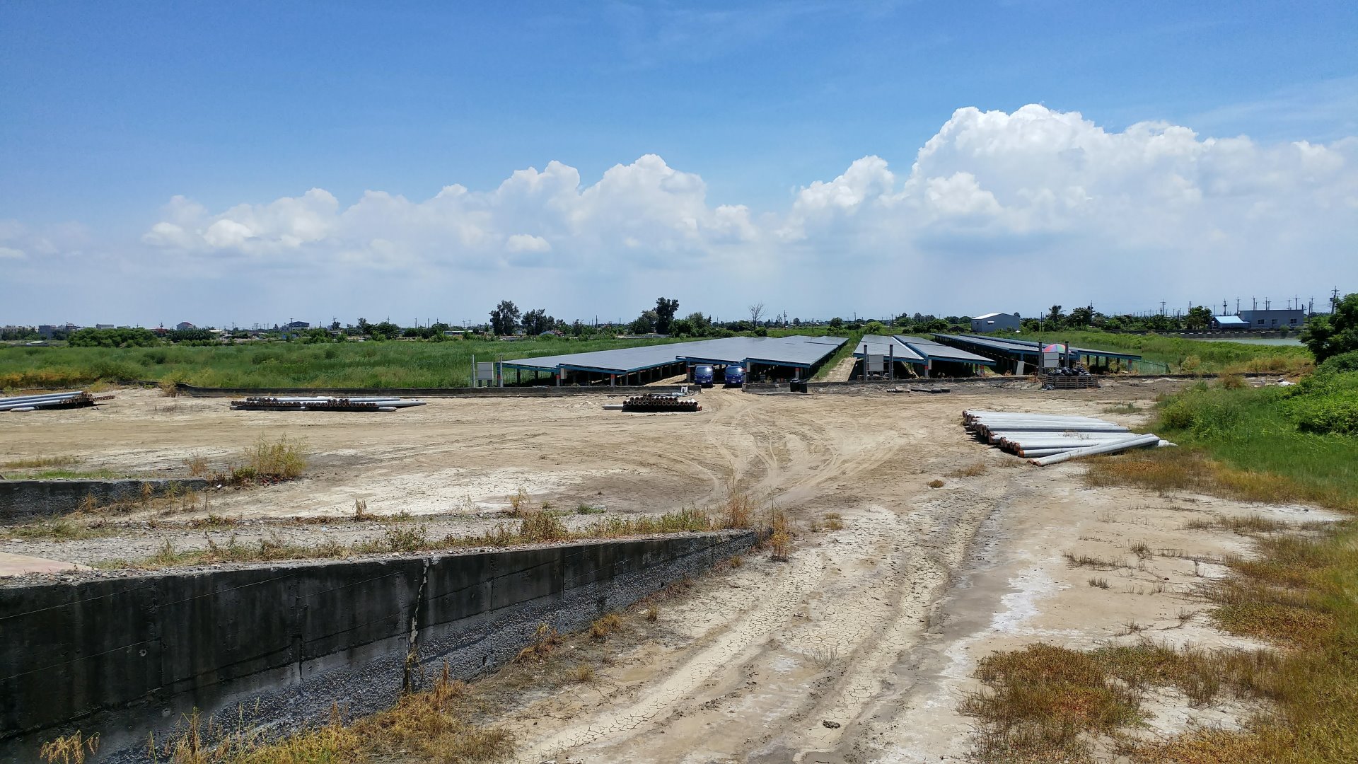 村子另一角的太陽能發電