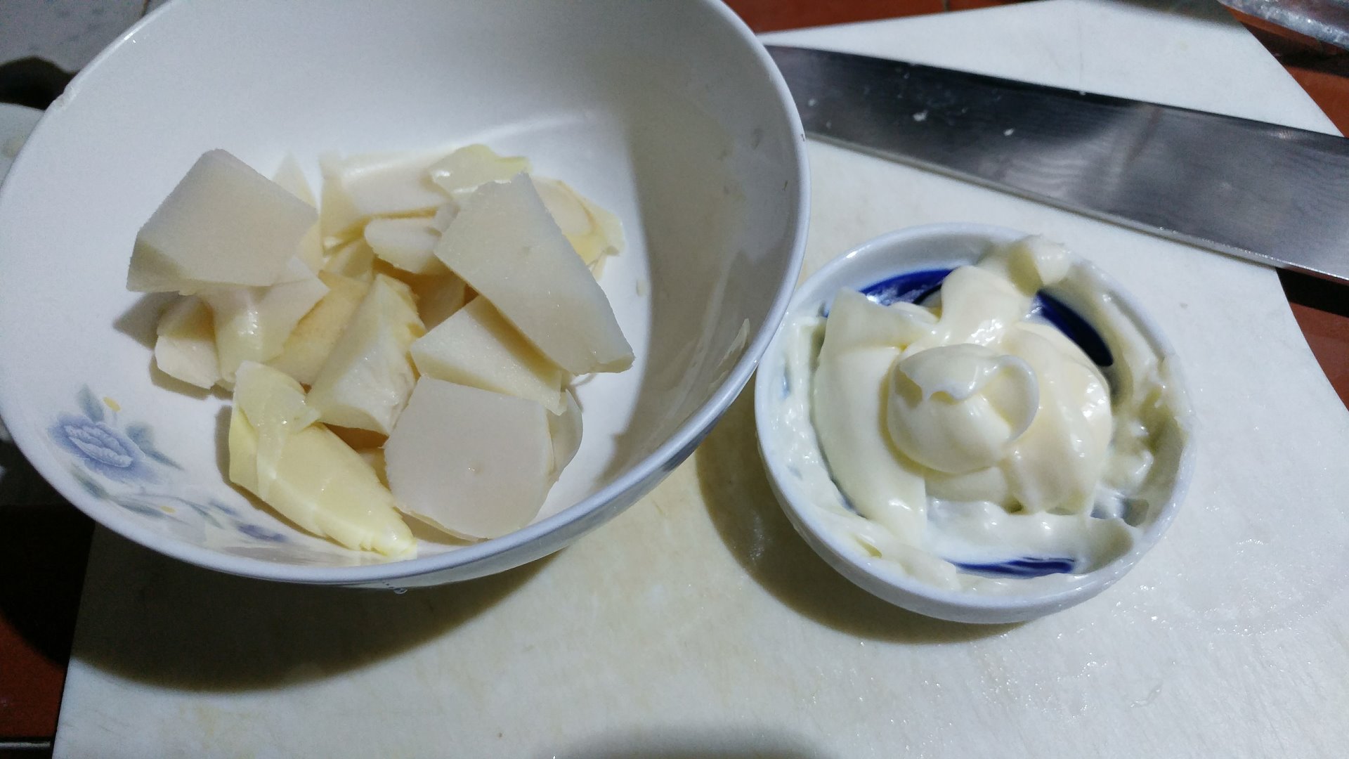 桂冠沙拉跟佳味珍沙拉醬的比較-04