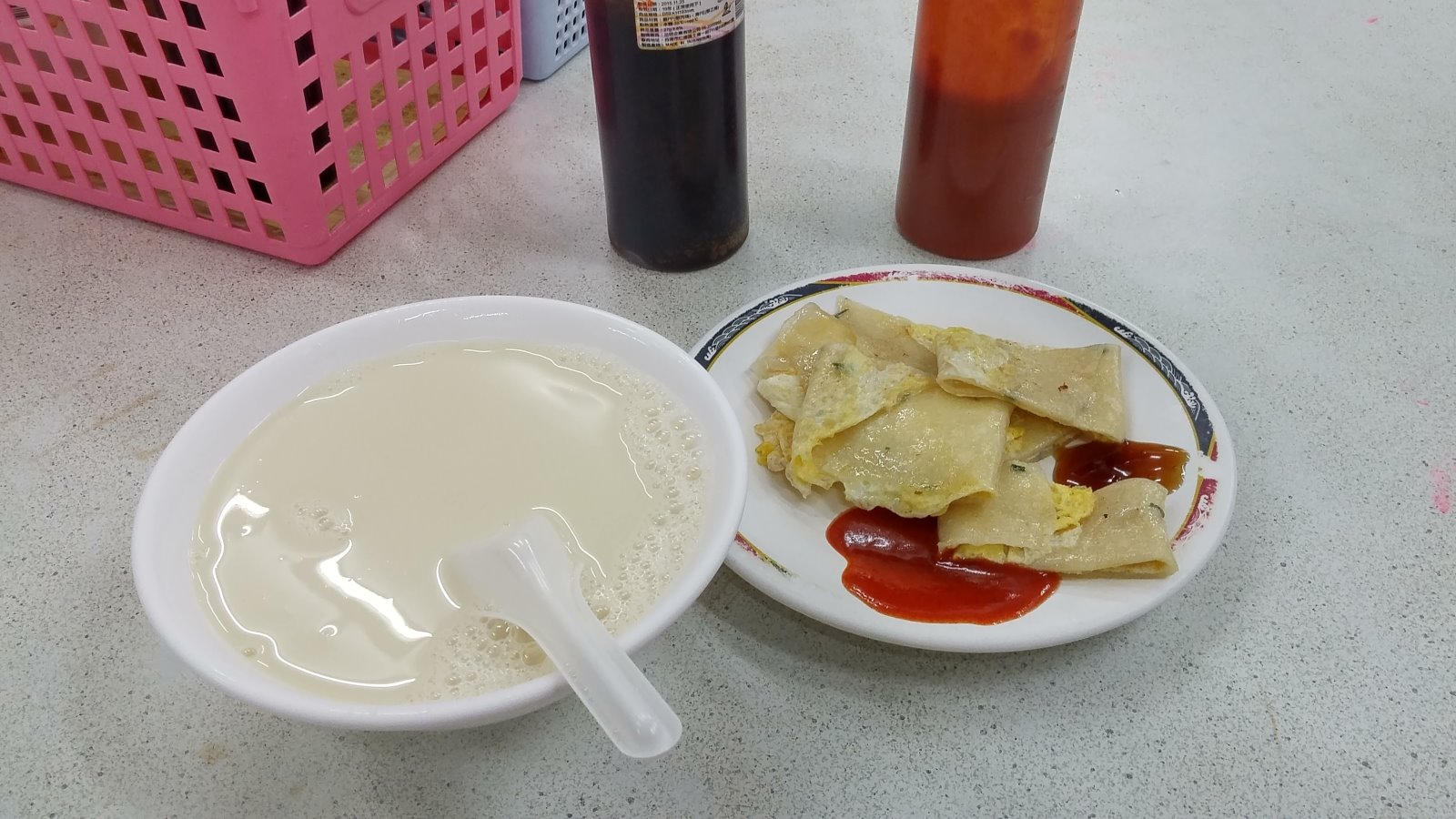 北部早餐店跟四川土產辣椒醬