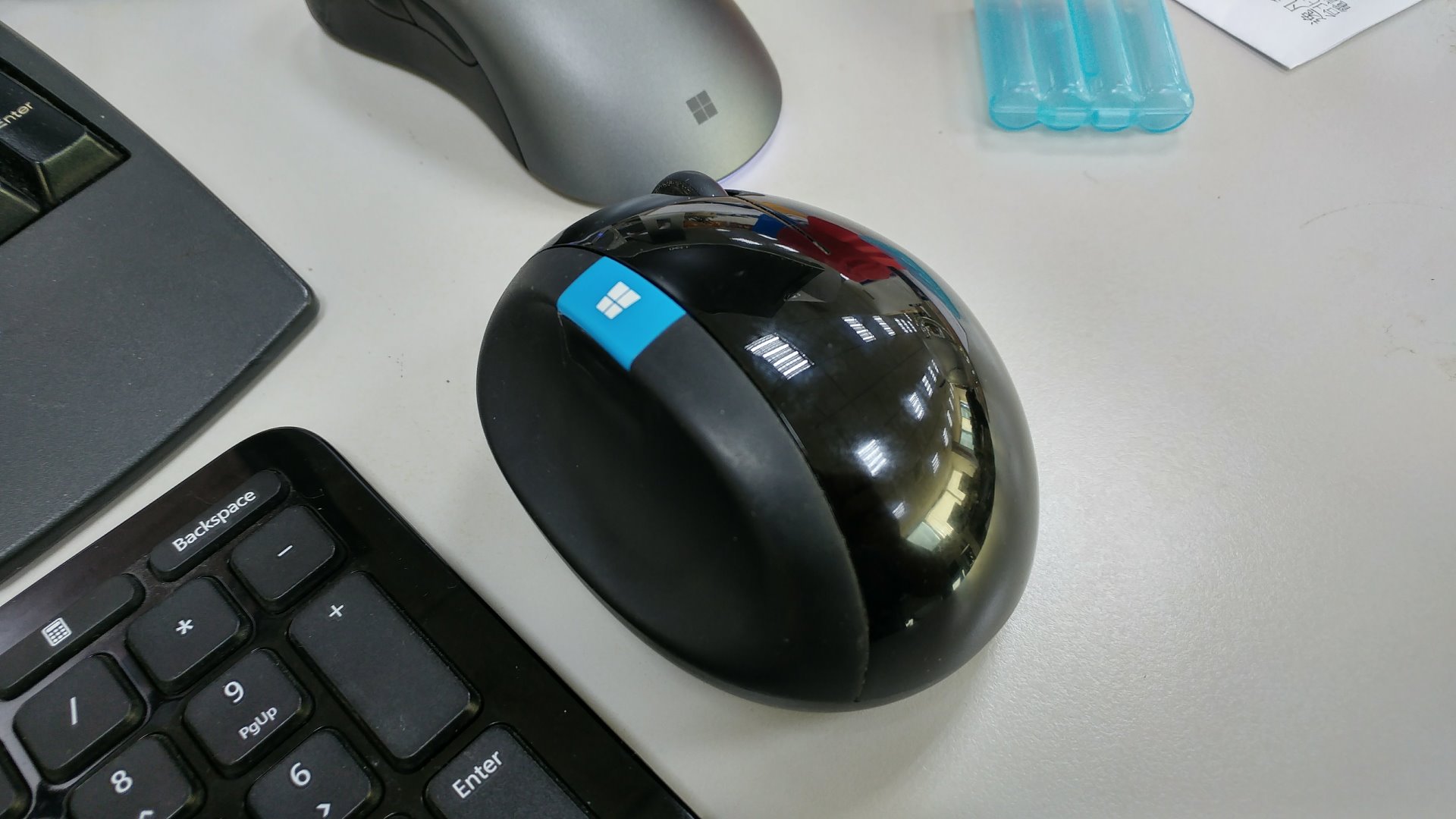 Microsoft Sculpt 人體工學滑鼠 Sculpt Ergonomic Mouse