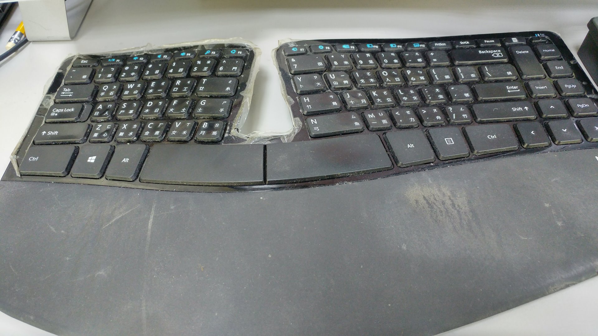 Microsoft Sculpt 人體工學鍵盤(Sculpt Ergonomic Keyboard)