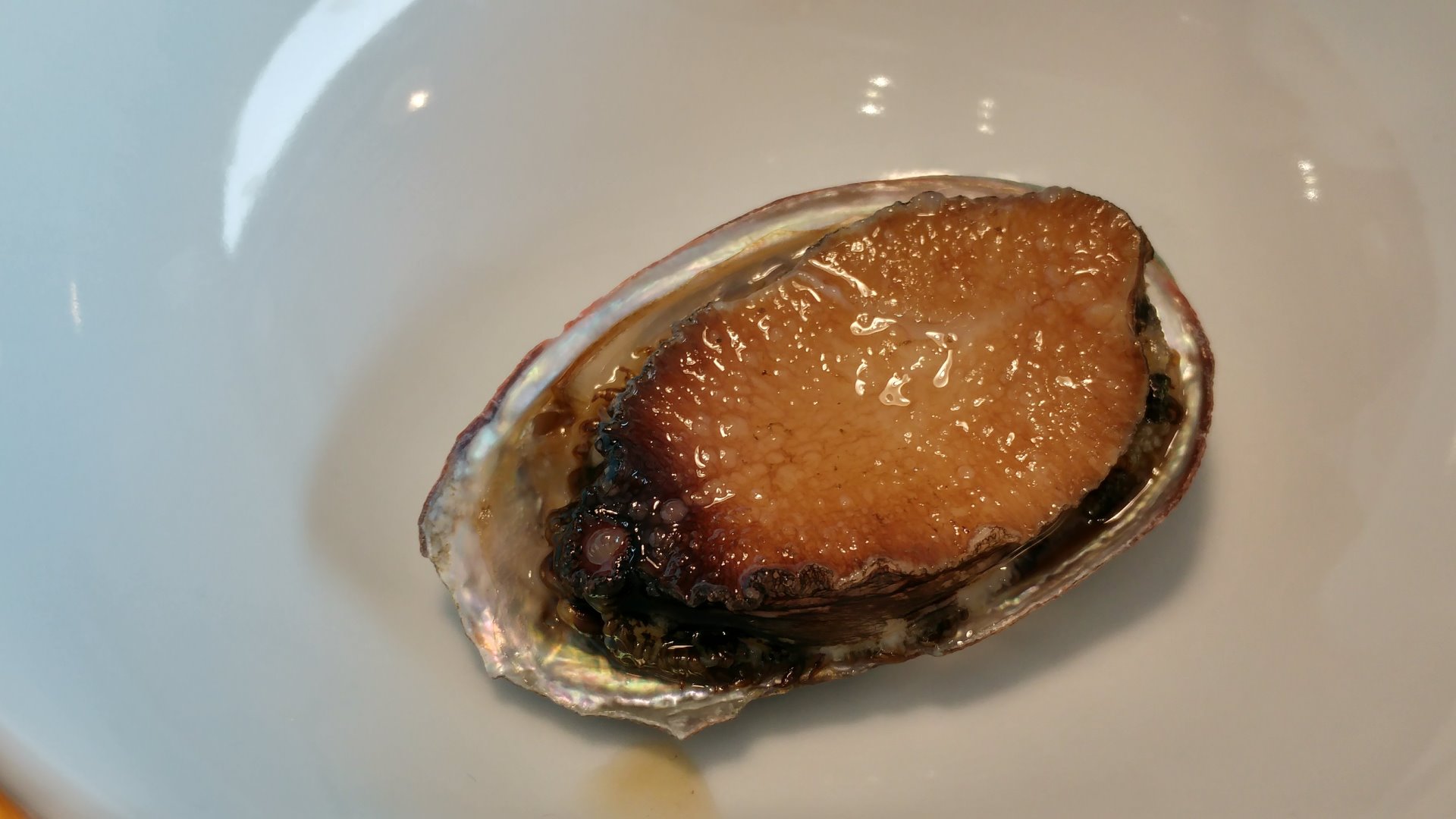 海大牧場 剛烤好的鮑魚