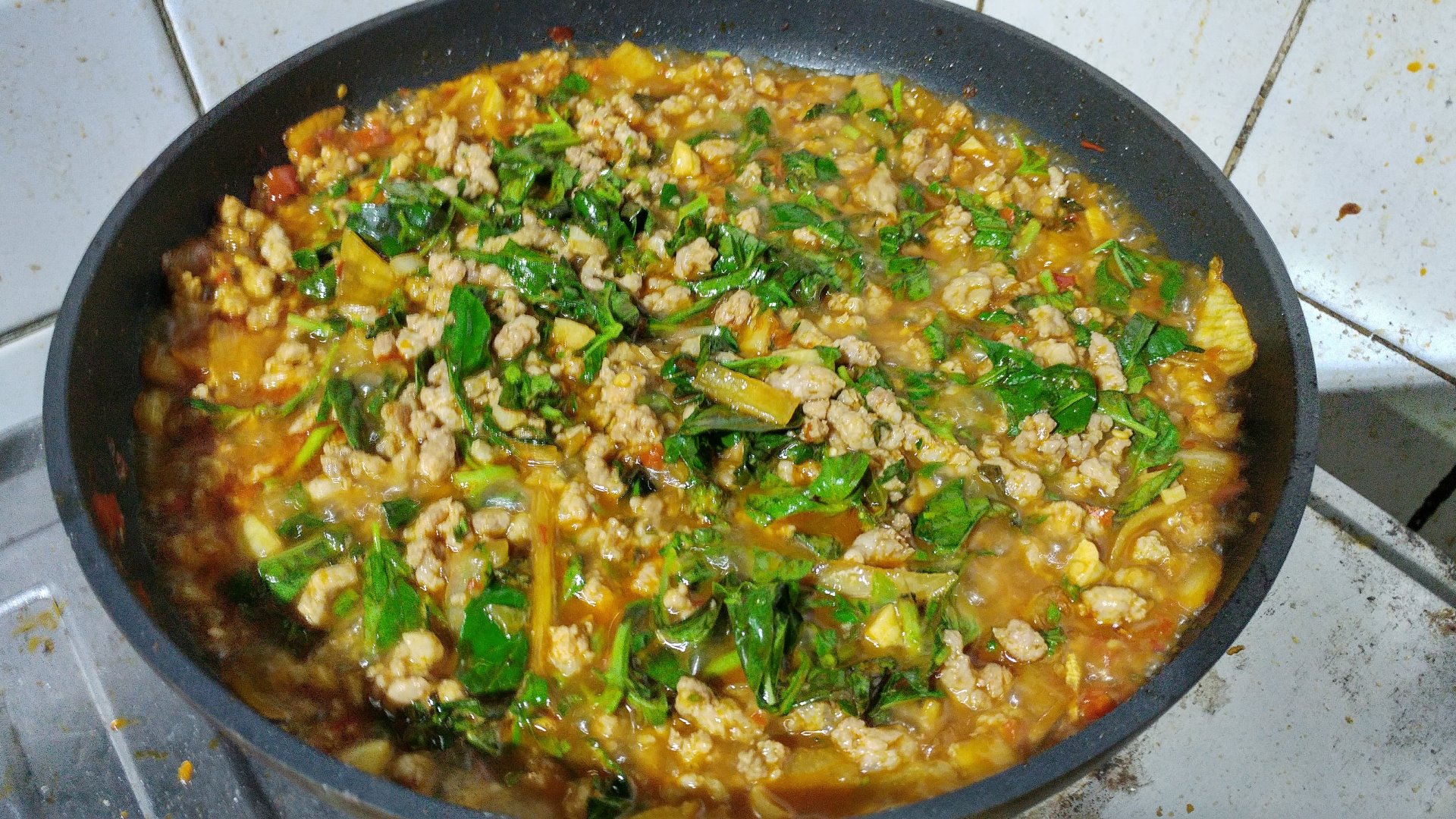 打拋豬肉跟御用藏生