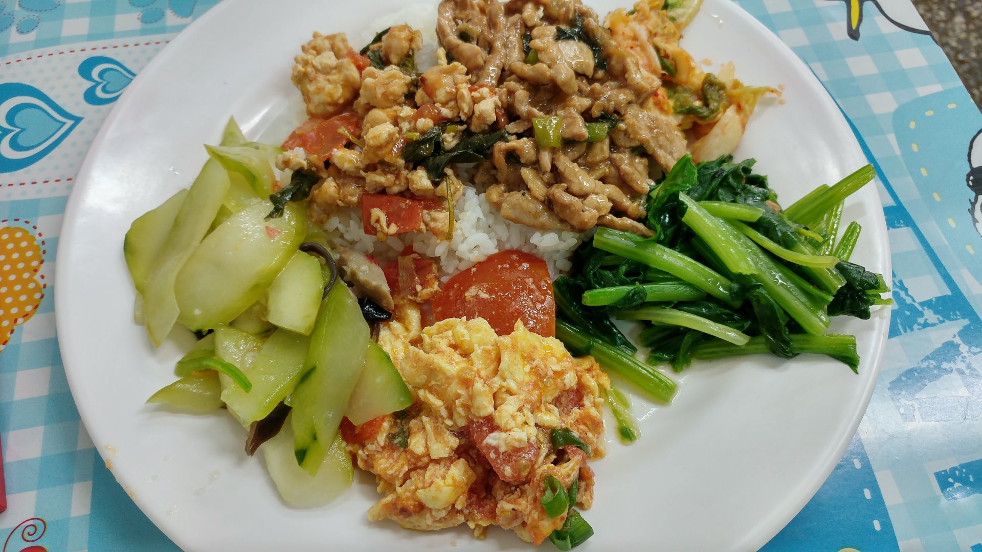 DINI媽媽麵的綜合飯