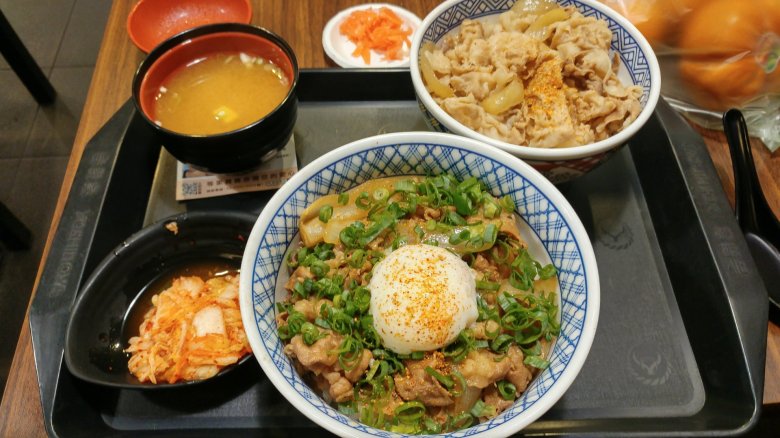常見會用到味醂的日本料理 牛丼跟豬肉丼-01