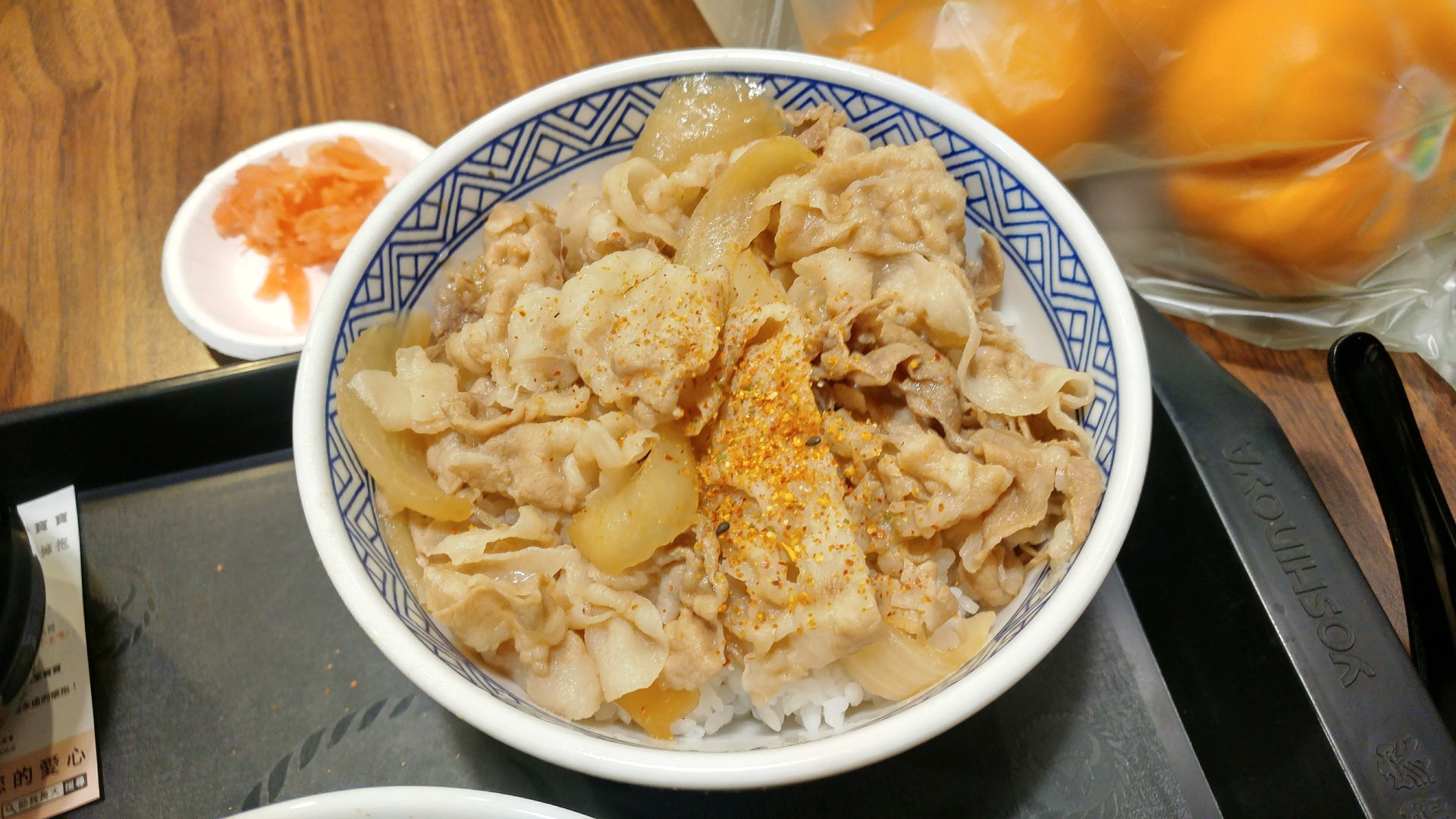 顏色過於慘白的豬肉丼
