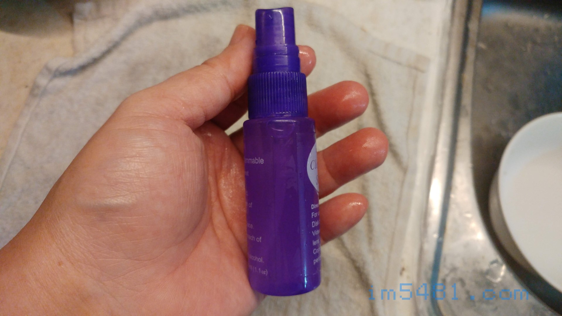 用水將檸檬酸溶解之後，就變成檸檬酸噴液了! 而且溶液濃度近乎飽和。