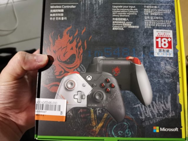 Xbox One X Cyberpunk 2077 Limited Edition controller