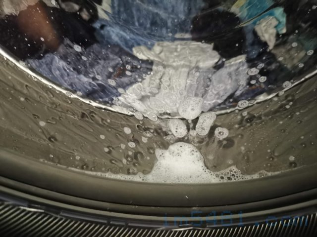 Tide汰漬2X濃縮洗衣精ORIGINAL刻度3的泡沫狀況