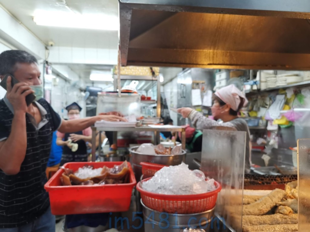 基隆三姊妹熱炒-當地人點外帶的炸物