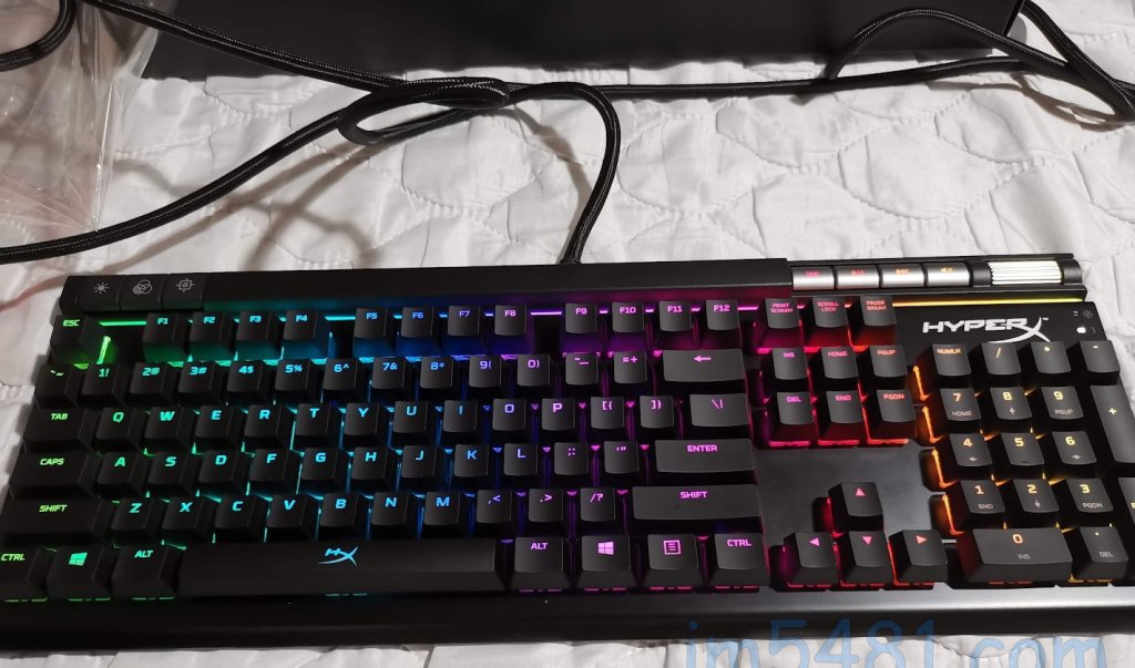 HyperX Alloy Elite RGB 電競鍵盤-RGB效果不佳