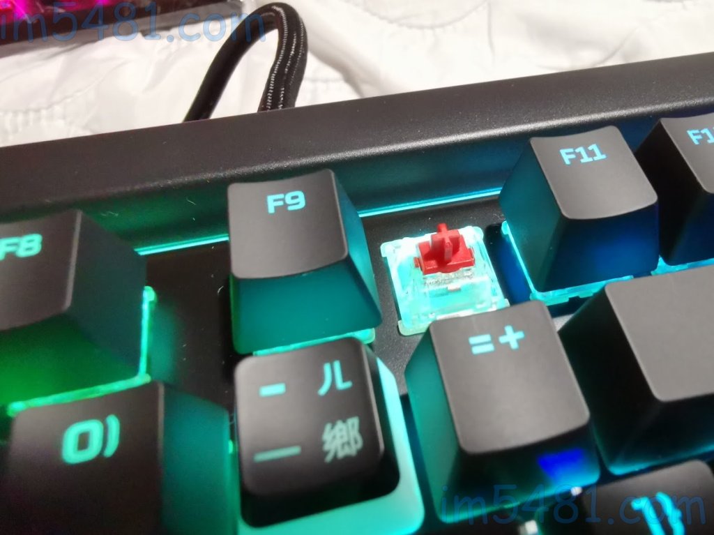 HyperX Alloy Elite RGB 電競鍵盤1代原廠鍵帽跟取下