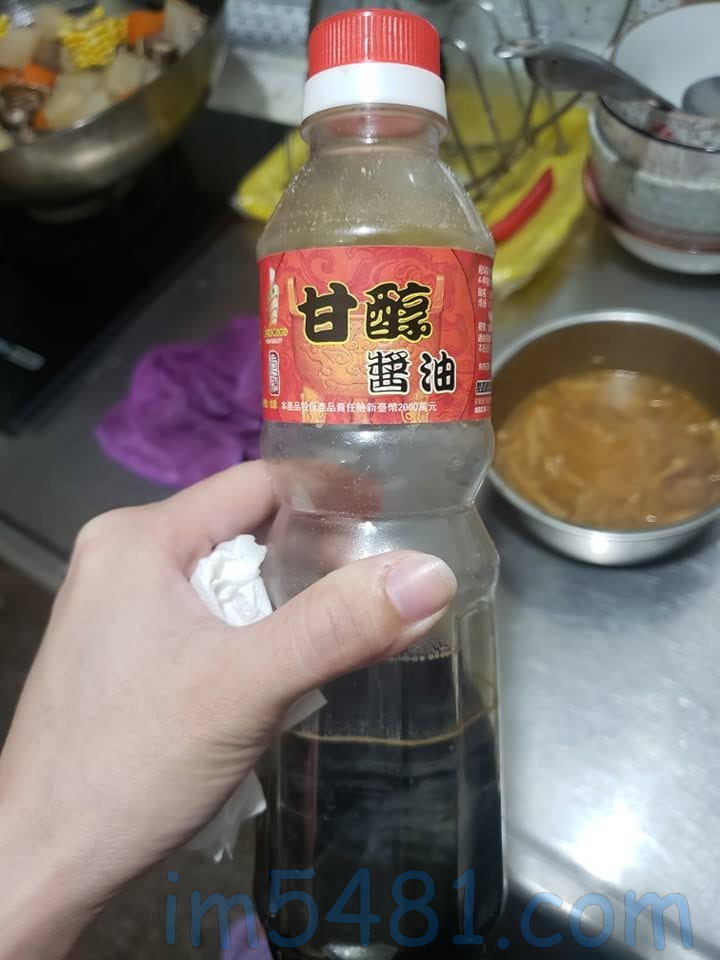 過年老媽家中的鼎新甘醇醬油