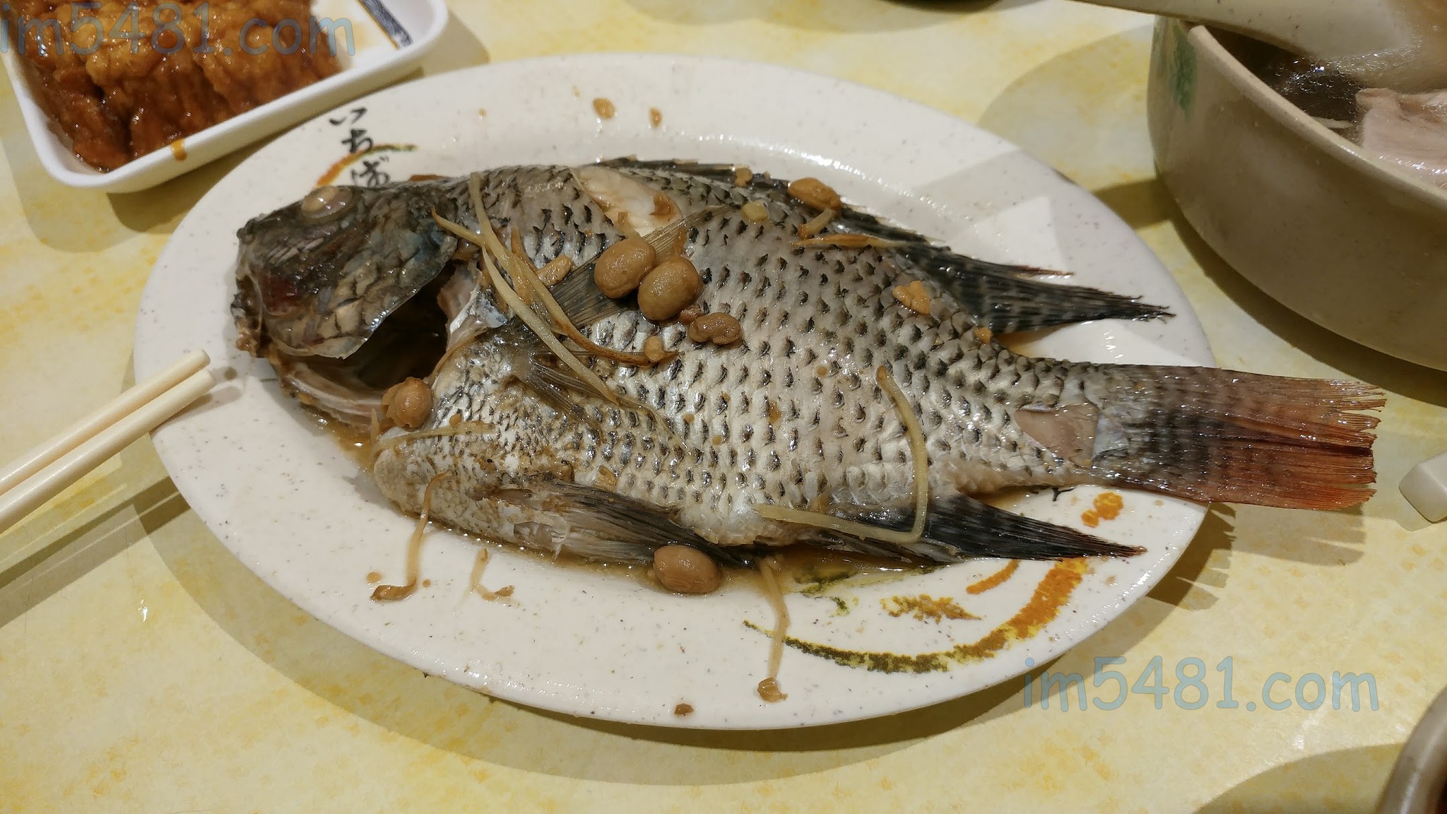 三重店小二的鹹水吳郭魚