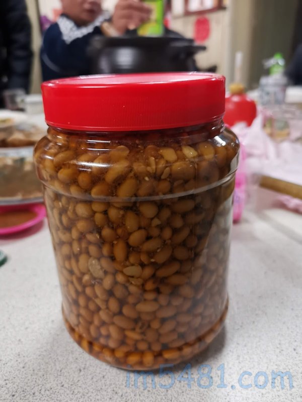 嘉義布袋過溝小吃店滷鹹水吳郭魚所用的黃豆醬