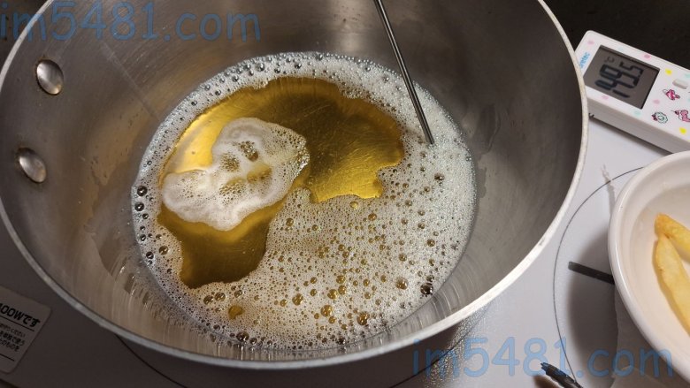 虎尾農會花生油成品149℃，1條薯條的泡沫